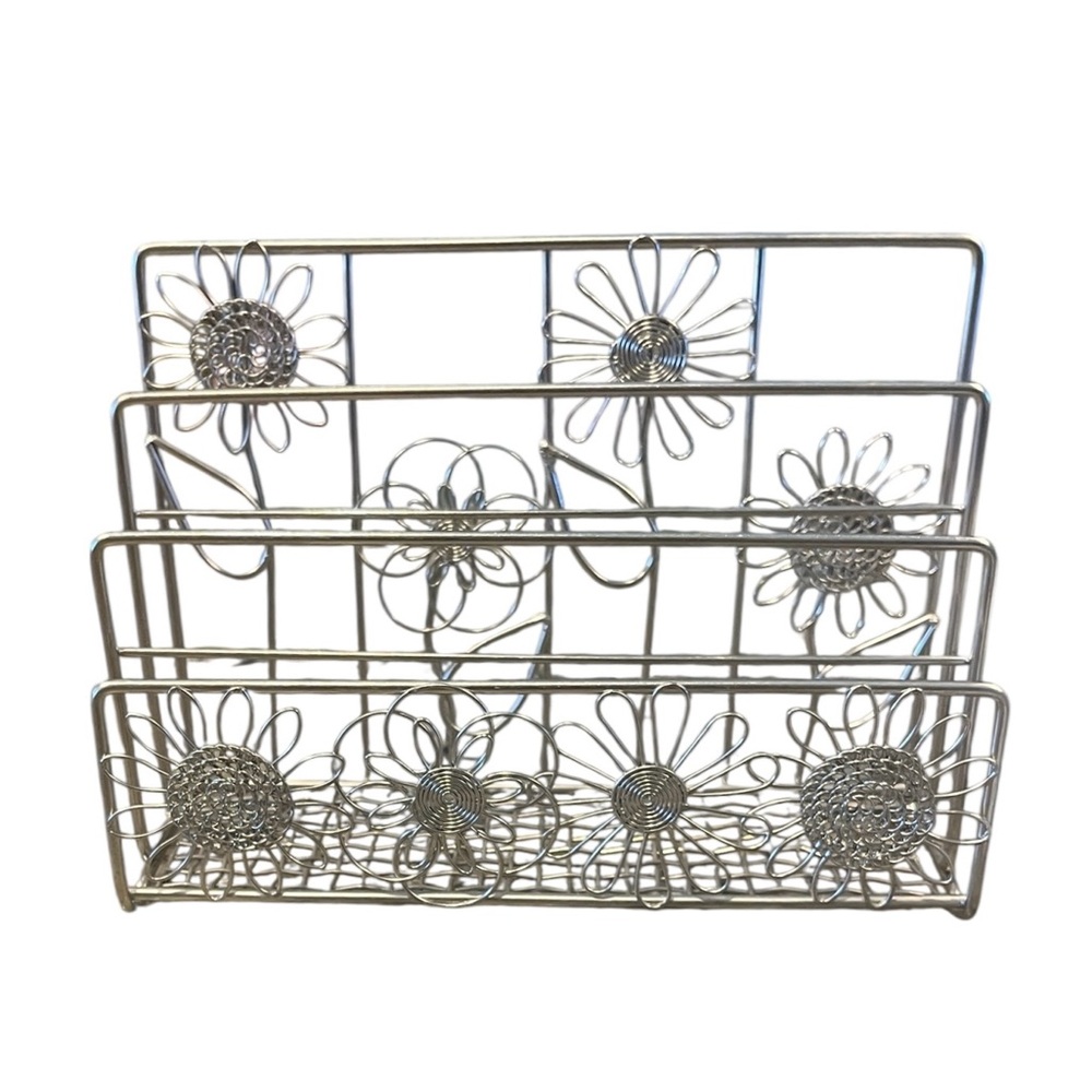 Silver Metal Decorative Daisy Flower Mail Holder Desk Organizer Cute and Fun!